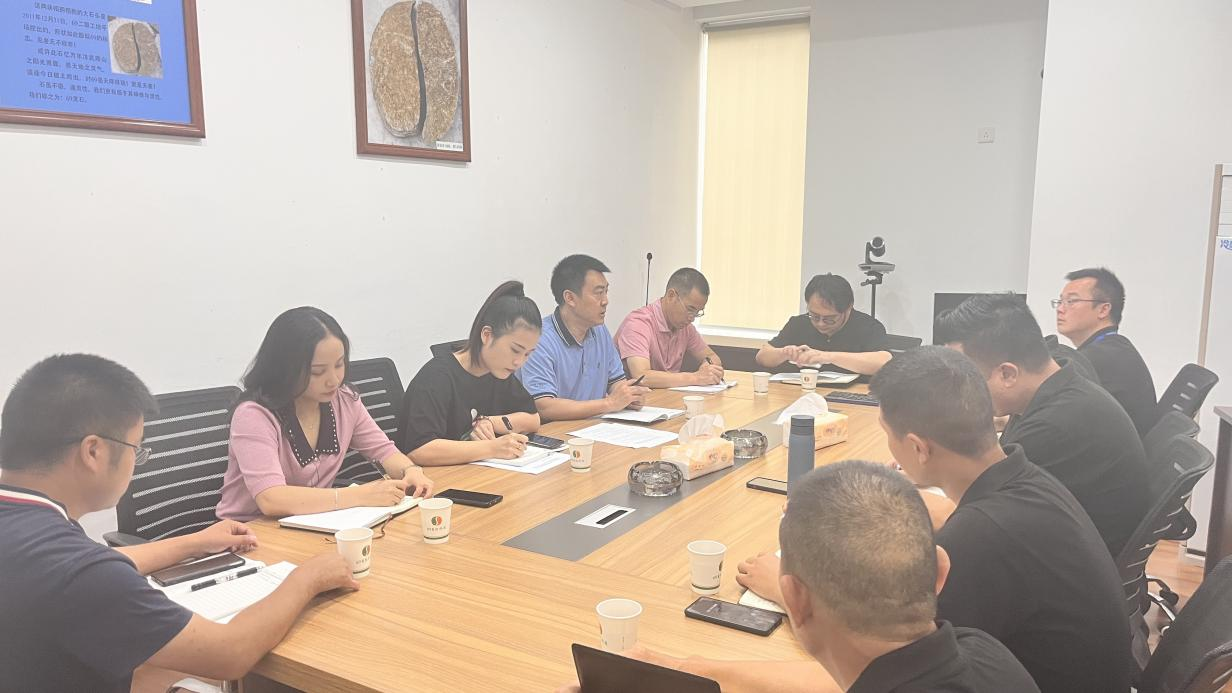 區(qū)環(huán)保局創(chuàng)新業(yè)務服務和指導